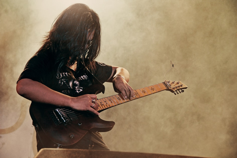 How to Choose the Right Guitar for You
